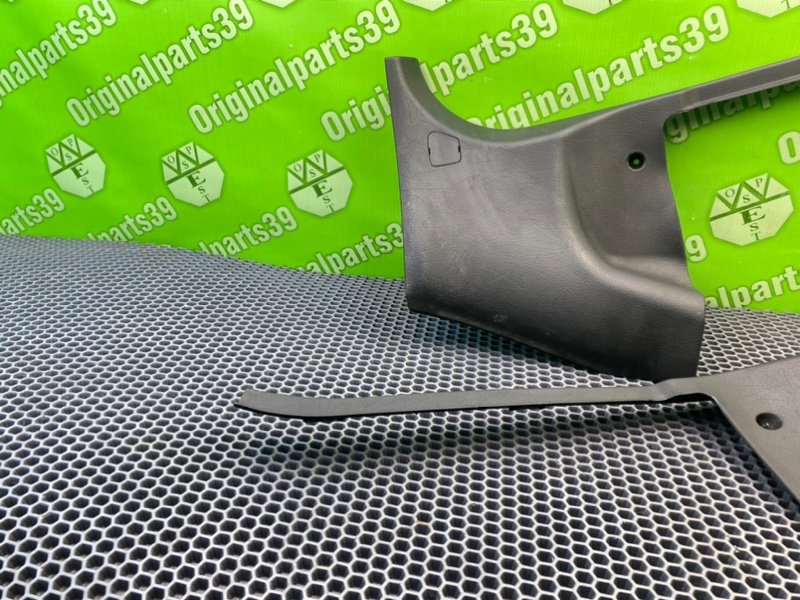 Накладка стойки, 1700 рублей, Калининград