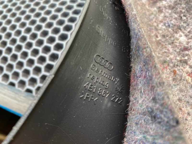 Накладка стойки, 1700 рублей, Калининград