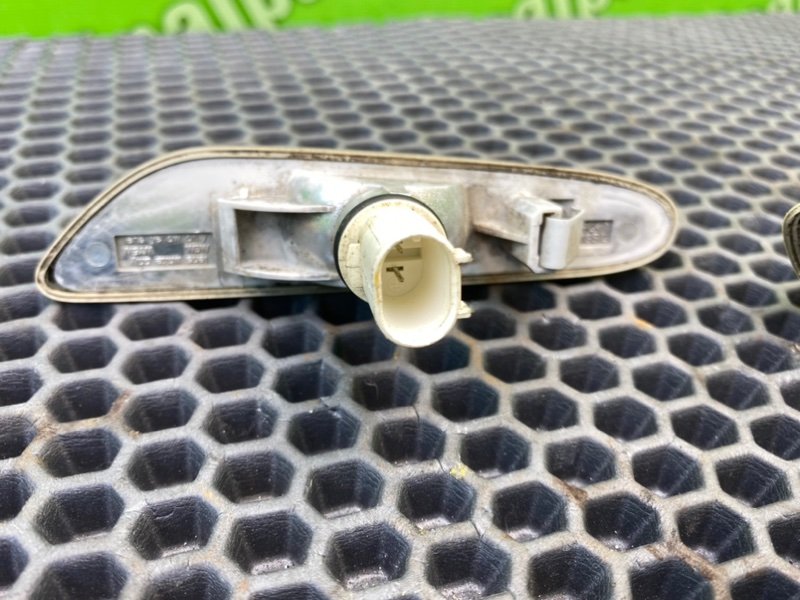 Повторитель поворота в крыло, 1500 рублей, Калининград