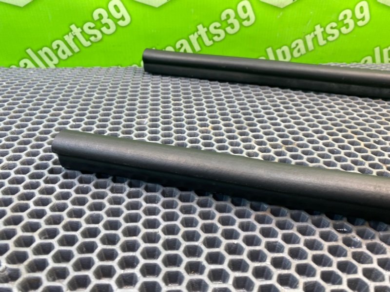 Уплотнители капота, 1300 рублей, Калининград