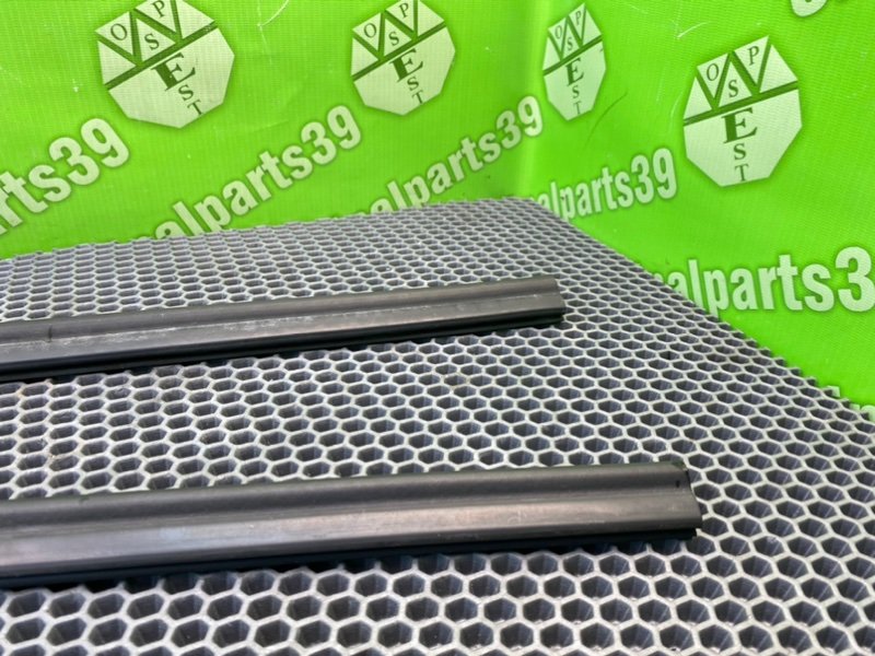 Уплотнители капота, 1300 рублей, Калининград