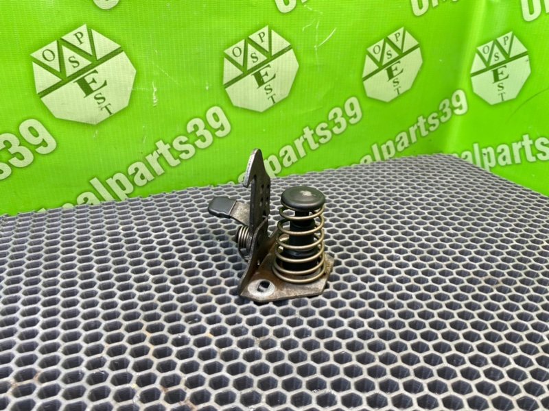 Защелка капота, 800 рублей, Калининград