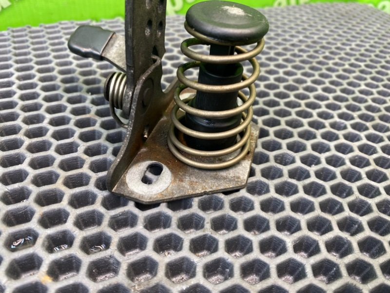 Защелка капота, 800 рублей, Калининград