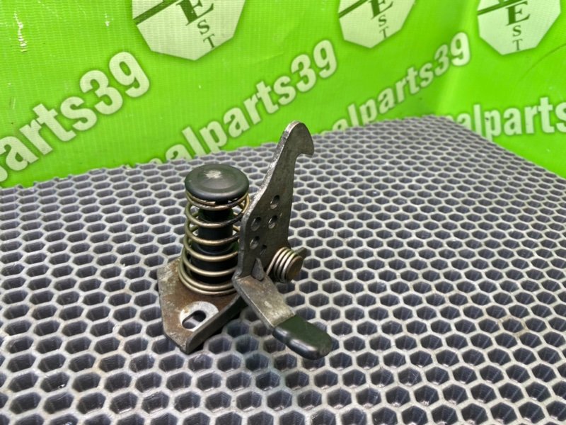 Защелка капота, 800 рублей, Калининград