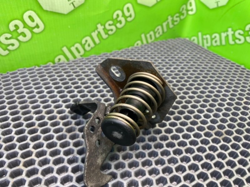 Защелка капота, 800 рублей, Калининград