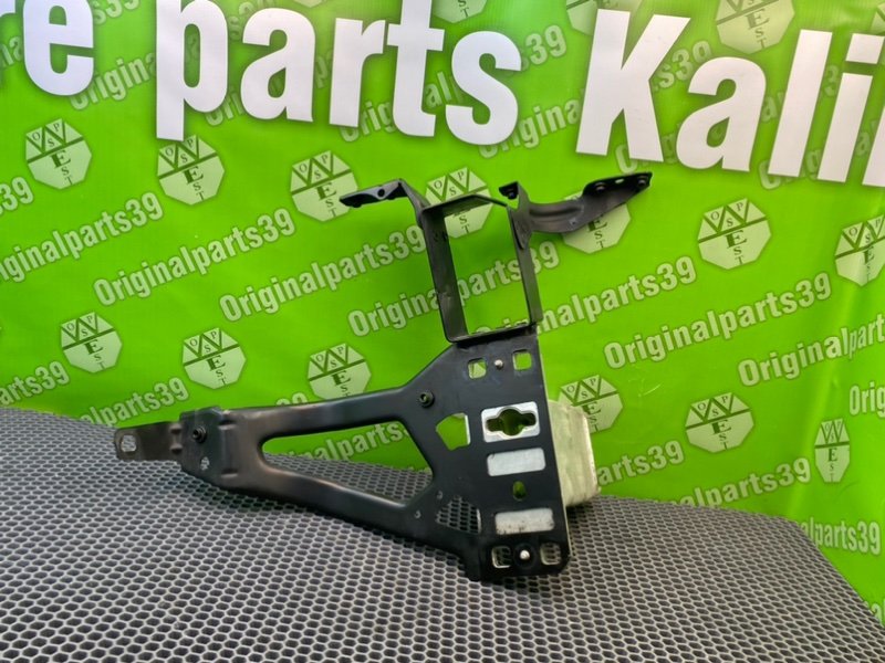 Крепление фары, 1800 рублей, Калининград