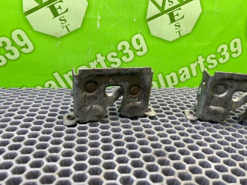 Замки капота, 1800 рублей, Калининград