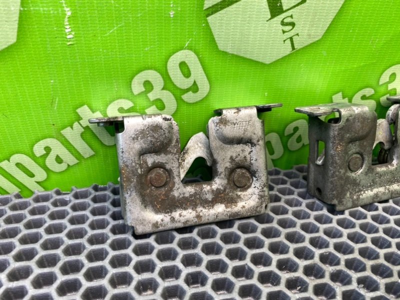 Замки капота, 1800 рублей, Калининград