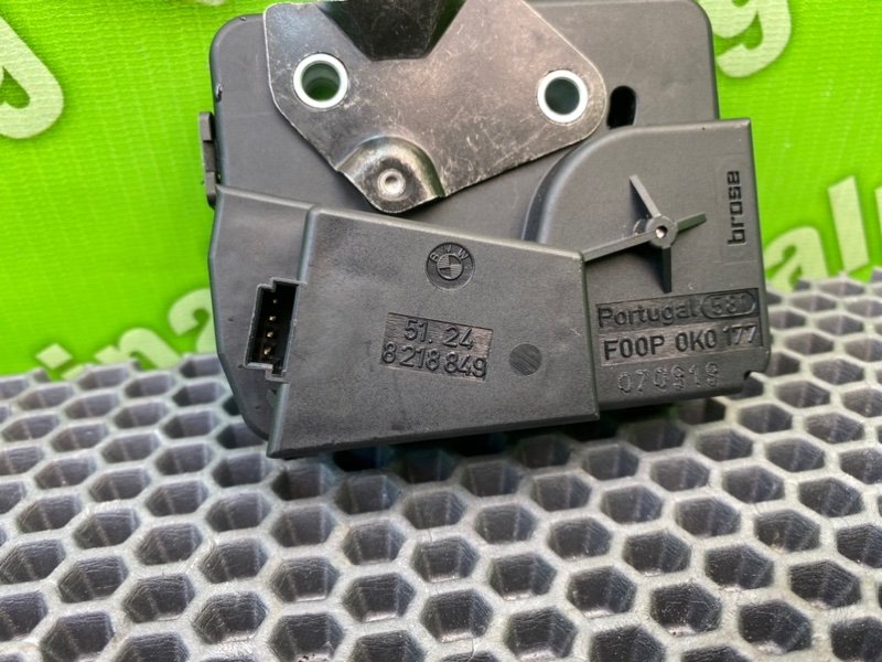 Замок стекла багажника, 2200 рублей, Калининград