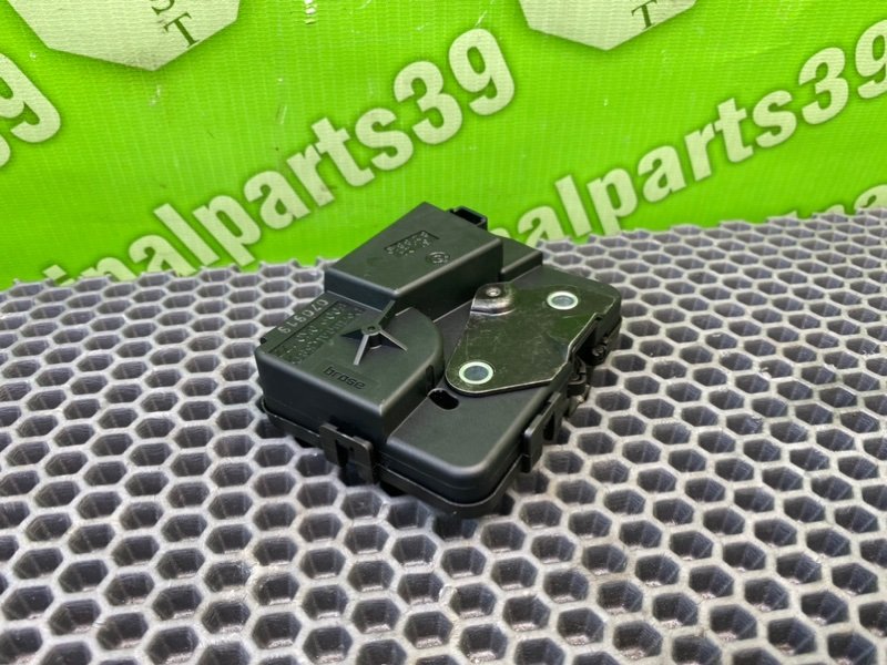 Замок стекла багажника, 2200 рублей, Калининград