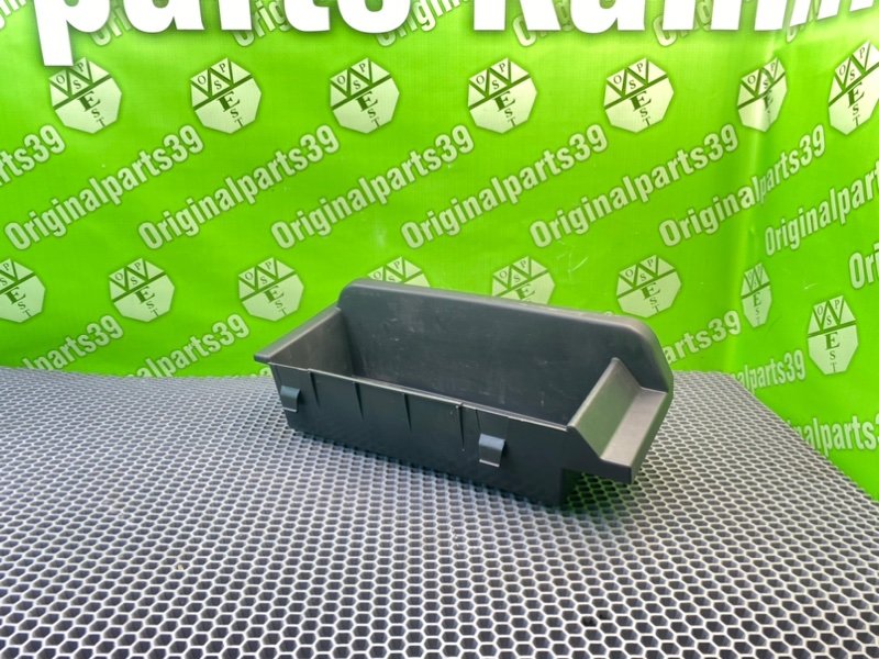 Вещевой ящик, 500 рублей, Калининград