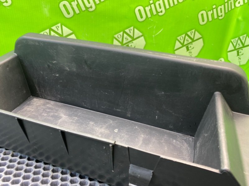 Вещевой ящик, 500 рублей, Калининград