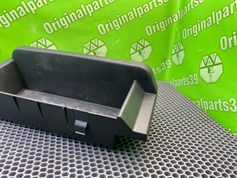 Вещевой ящик, 500 рублей, Калининград