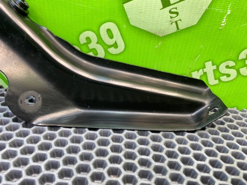 Кронштейн, 900 рублей, Калининград