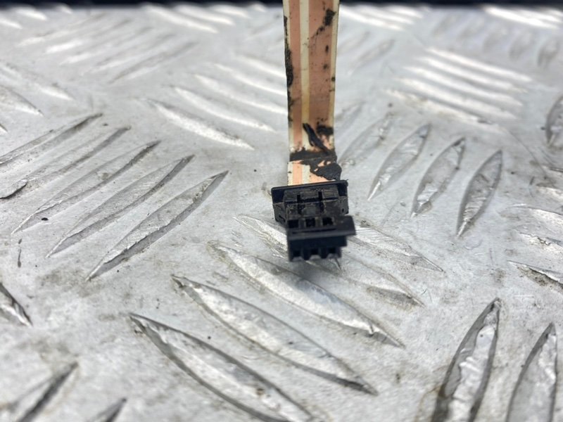 Спойлер, 2200 рублей, Калининград