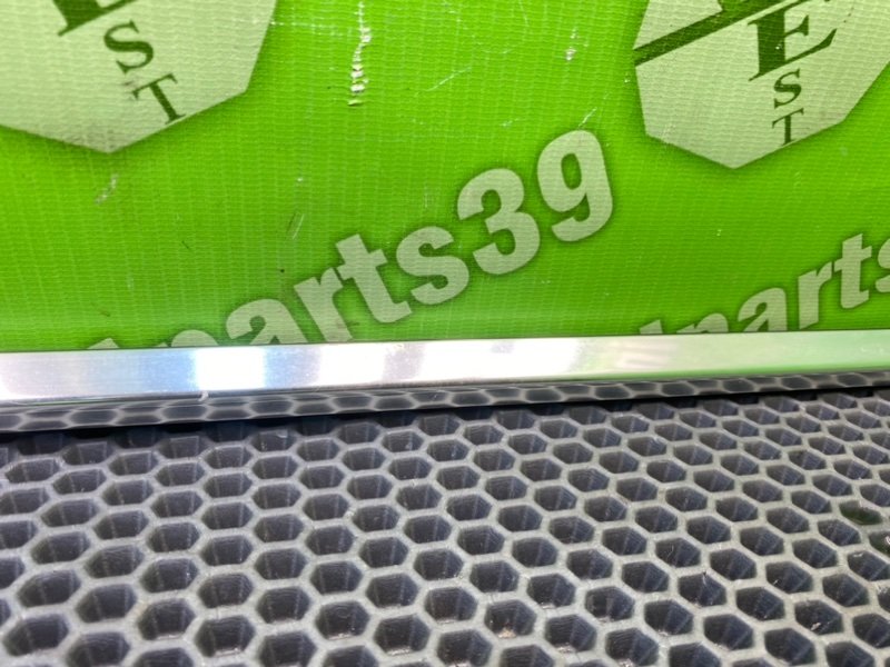 Молдинг стекла, 1000 рублей, Калининград