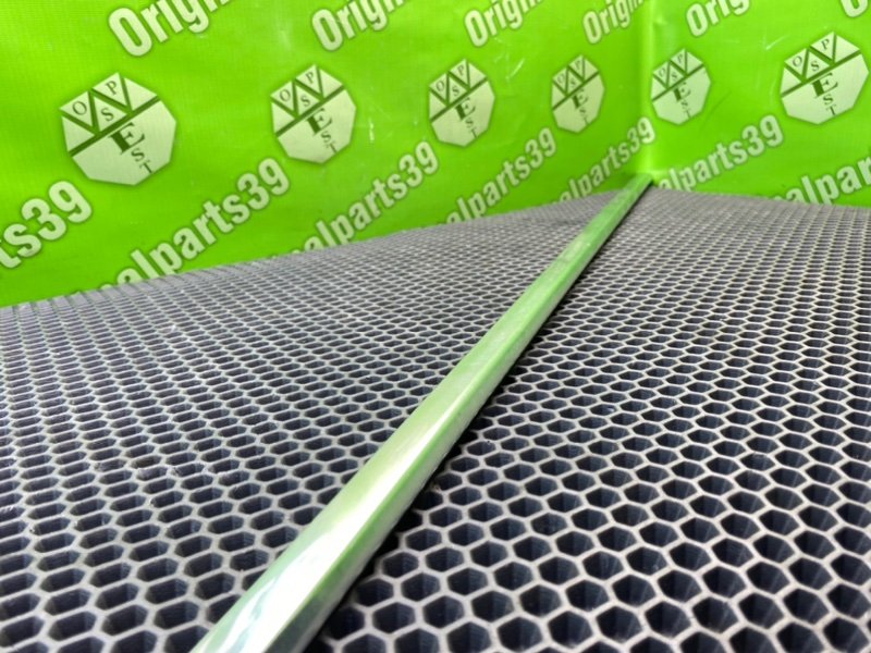 Молдинг стекла, 1000 рублей, Калининград