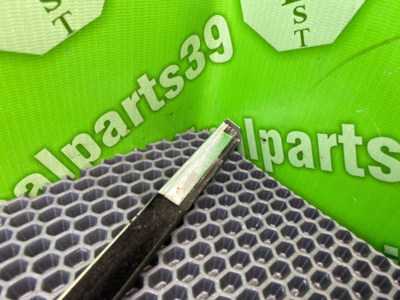 Молдинг стекла, 1000 рублей, Калининград