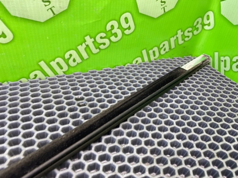 Молдинг стекла, 1000 рублей, Калининград