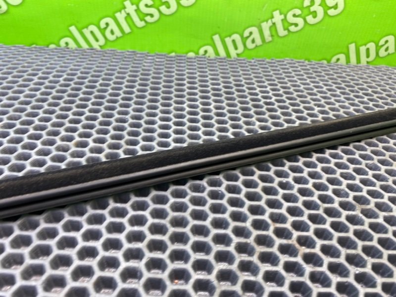 Молдинг стекла, 1000 рублей, Калининград