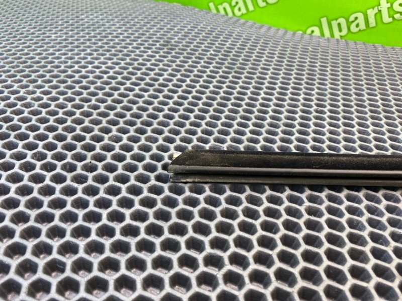 Молдинг стекла, 1000 рублей, Калининград