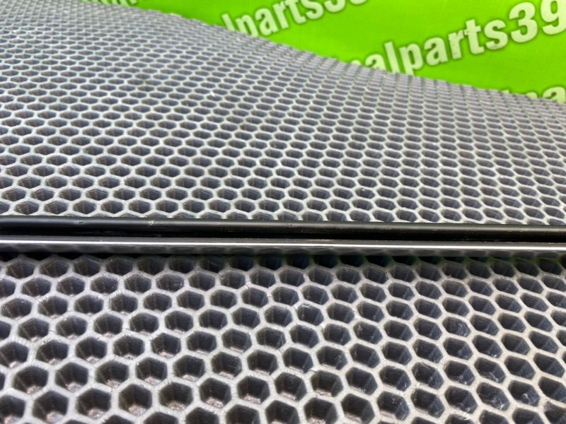 Молдинг стекла, 900 рублей, Калининград