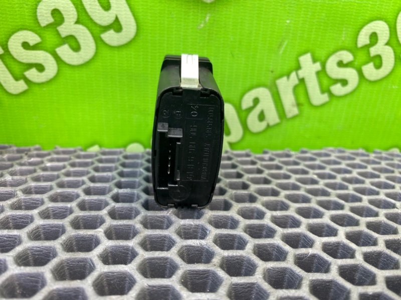 Кнопка, 1000 рублей, Калининград