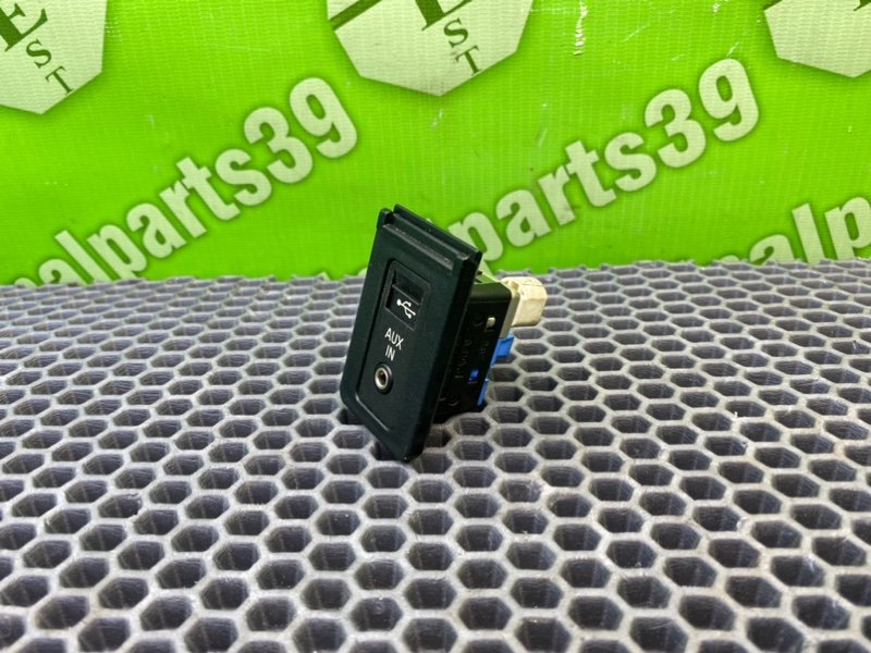 Разъём AUX/USB, 1500 рублей, Калининград