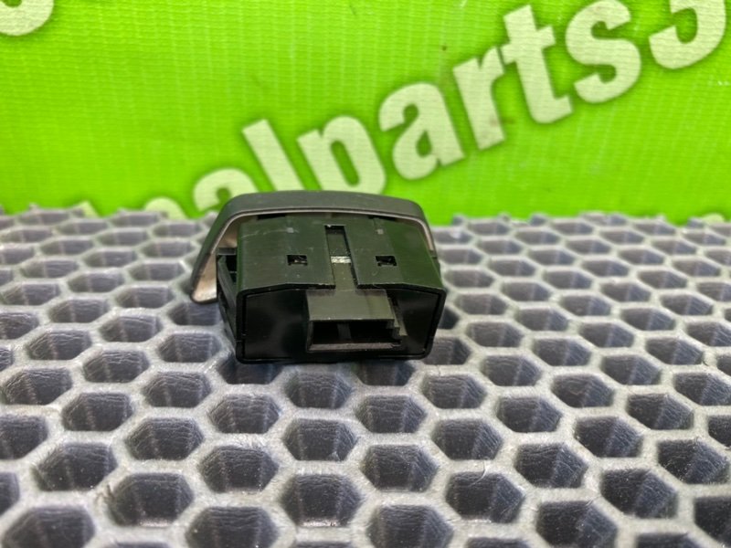 Кнопка, 700 рублей, Калининград