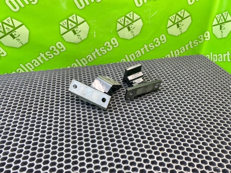 Петли дверей, 1800 рублей, Калининград