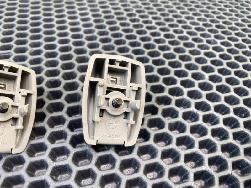 Крепление солнцезащитного козырька, 1300 рублей, Калининград