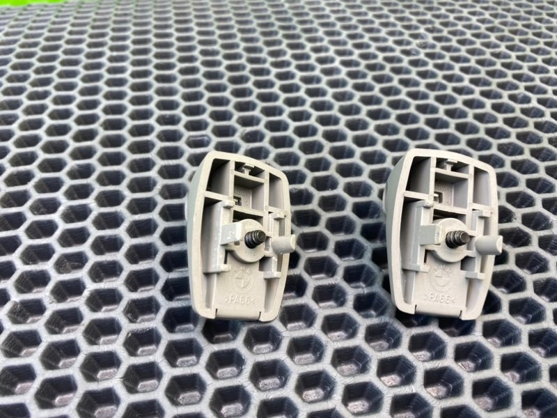 Крепление солнцезащитного козырька, 1300 рублей, Калининград