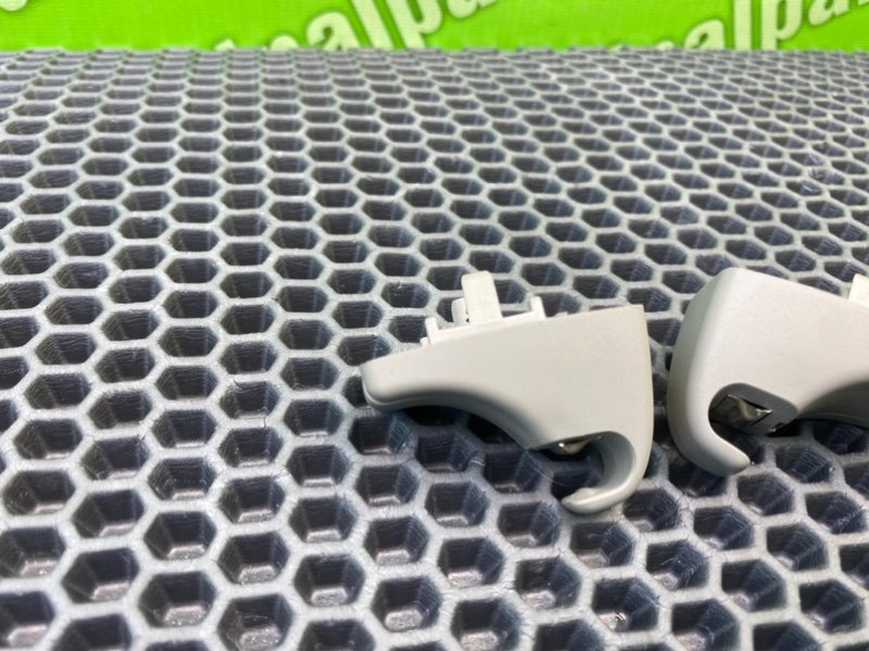 Крепление солнцезащитного козырька, 1300 рублей, Калининград