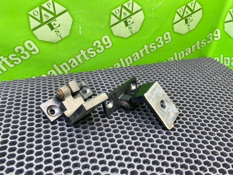 Петли дверей, 1800 рублей, Калининград