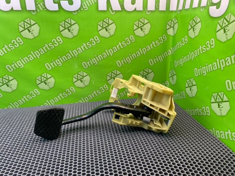 Педаль тормоза, 1300 рублей, Калининград