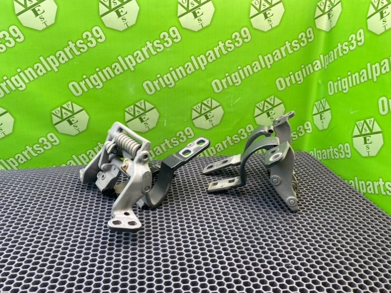 Петли багажника, 1800 рублей, Калининград