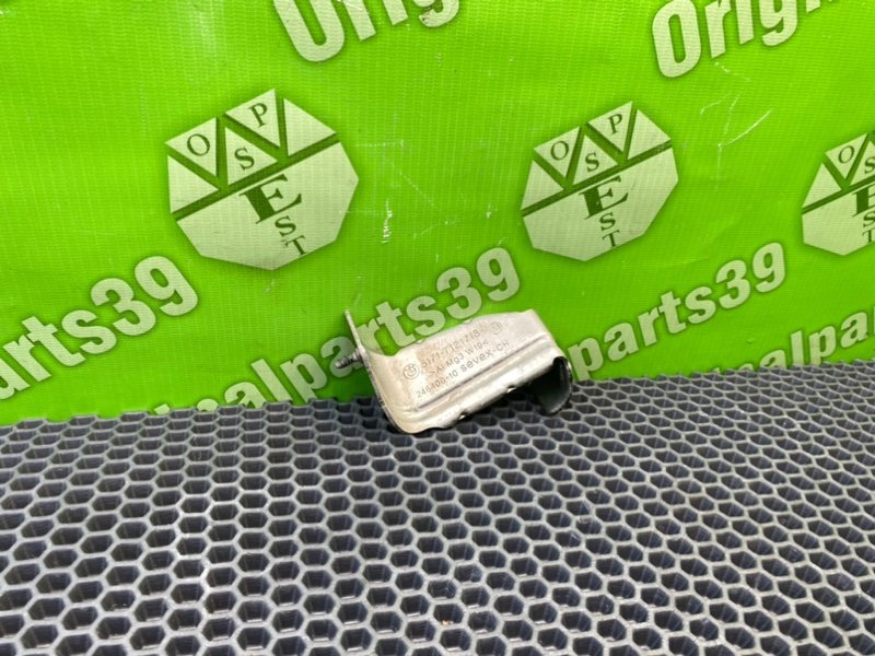 Кронштейн, 1000 рублей, Калининград