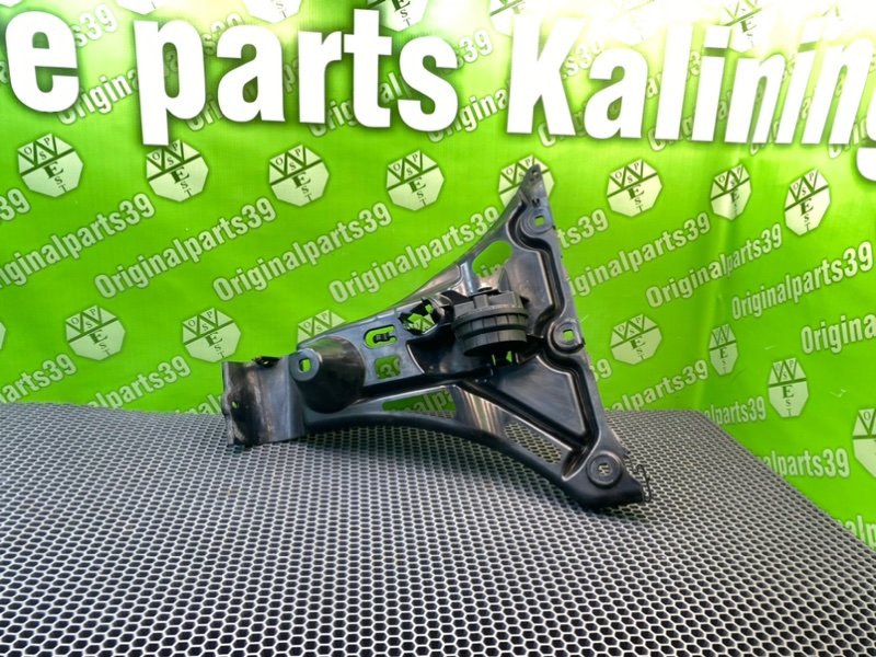 Кронштейн бампера, 1500 рублей, Калининград