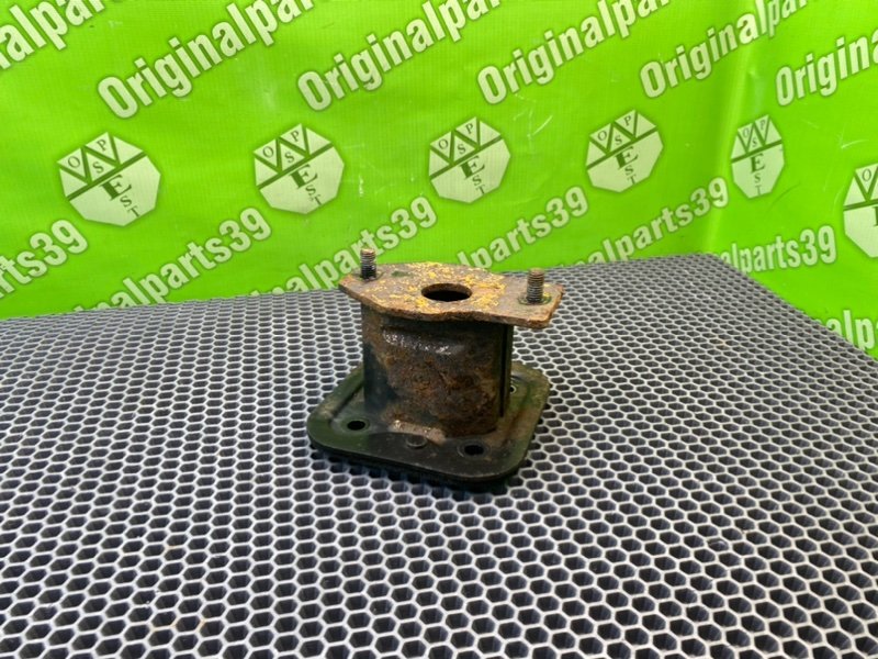 Кронштейн усилителя бампера, 1000 рублей, Калининград