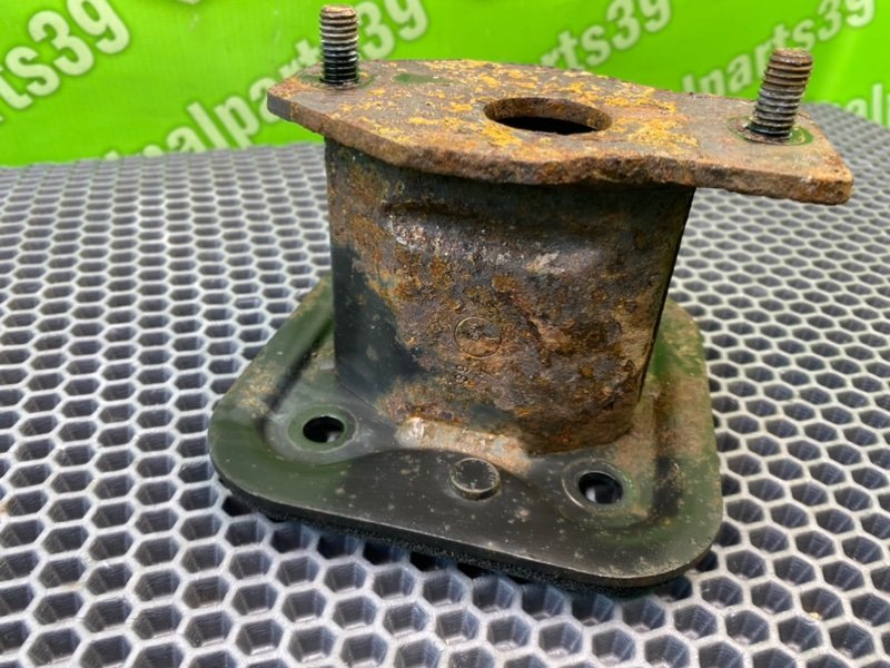 Кронштейн усилителя бампера, 1000 рублей, Калининград