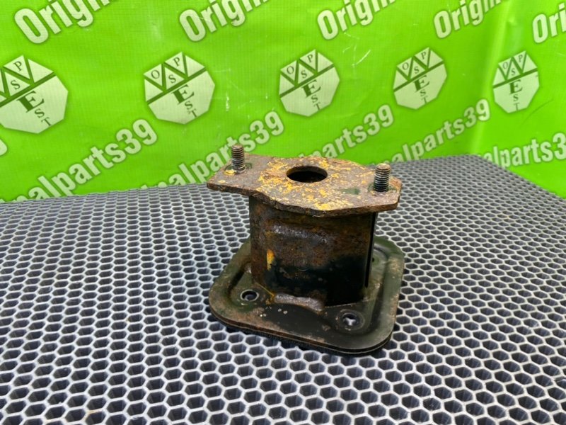 Кронштейн усилителя бампера, 1000 рублей, Калининград