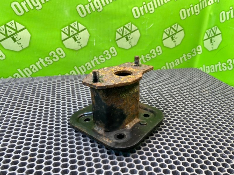 Кронштейн усилителя бампера, 1000 рублей, Калининград