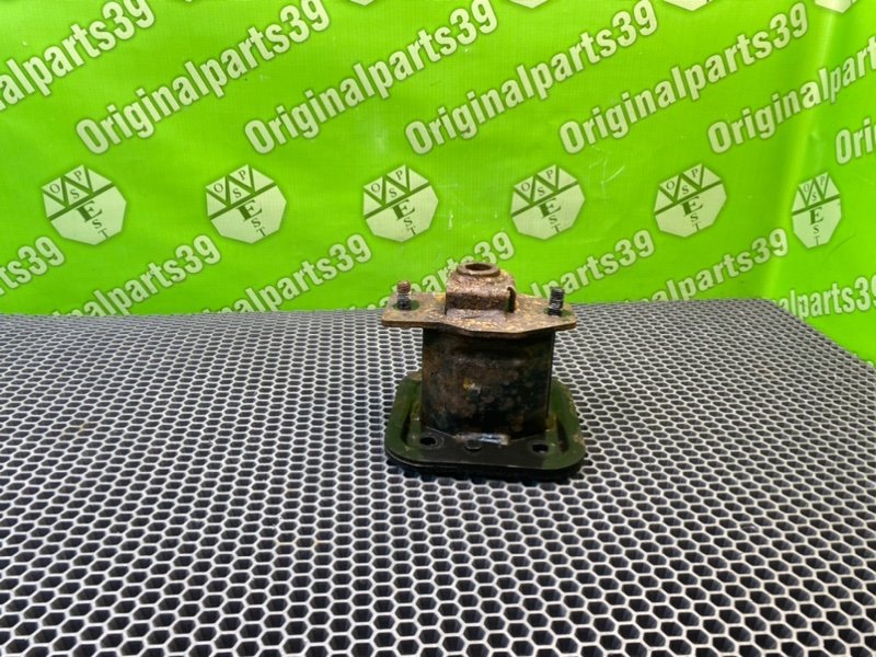 Кронштейн усилителя бампера, 1000 рублей, Калининград