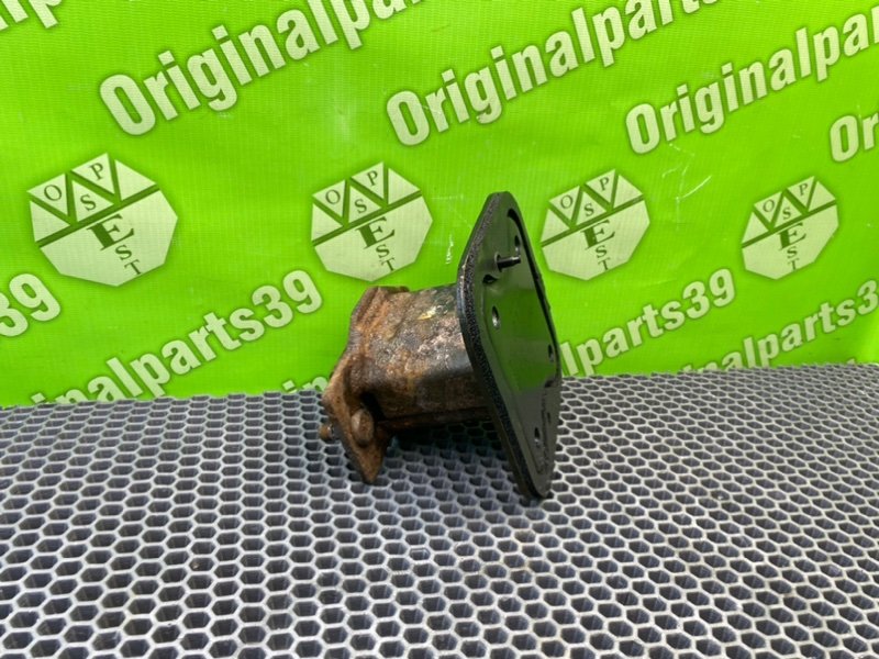 Кронштейн усилителя бампера, 1000 рублей, Калининград