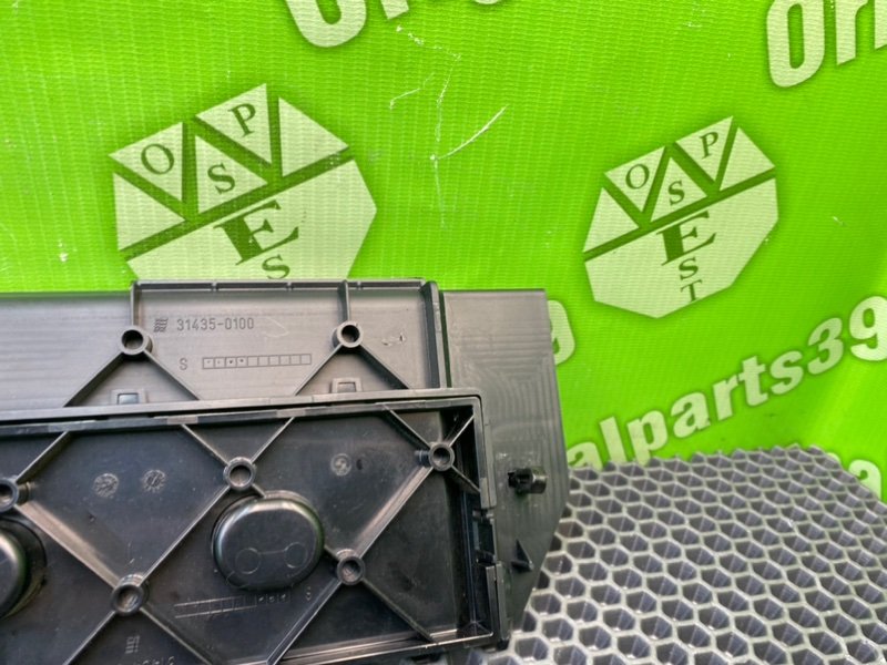 Крышка блока предохранителей, 1900 рублей, Калининград