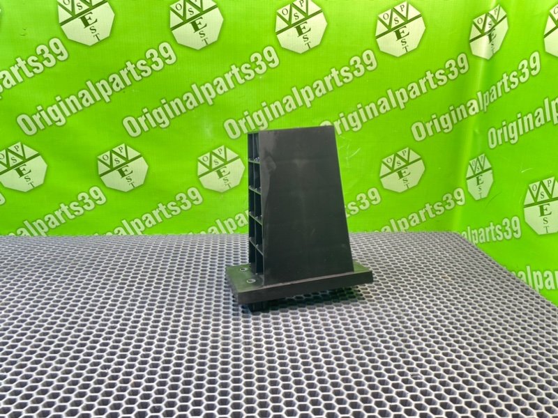 Кронштейн бампера, 700 рублей, Калининград