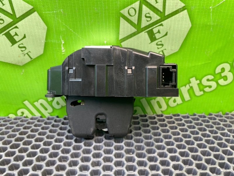 Замок багажника, 1900 рублей, Калининград