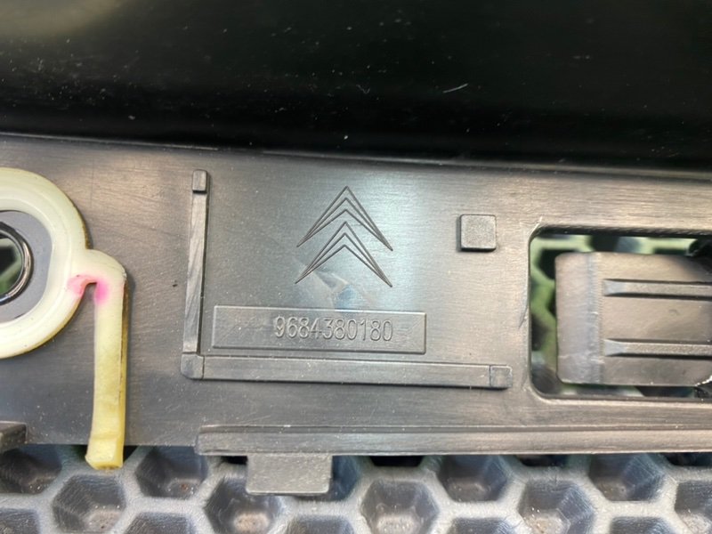 Кронштейн крыла, 1300 рублей, Калининград