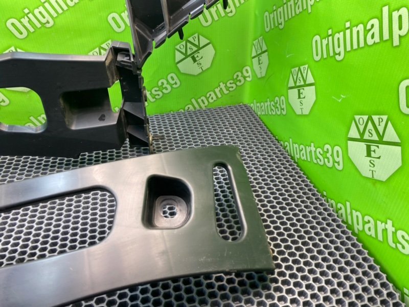 Кронштейн бампера, 1700 рублей, Калининград