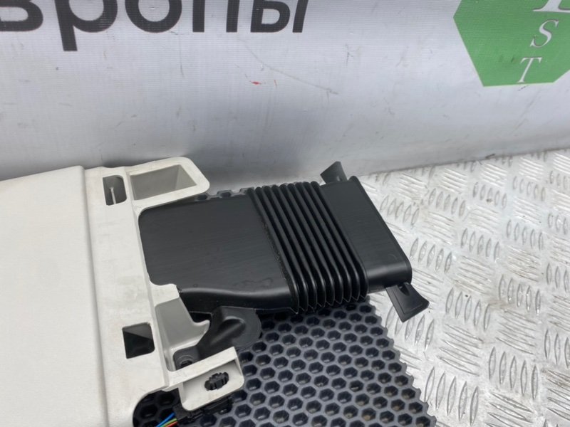 Накладка стойки, 2000 рублей, Калининград